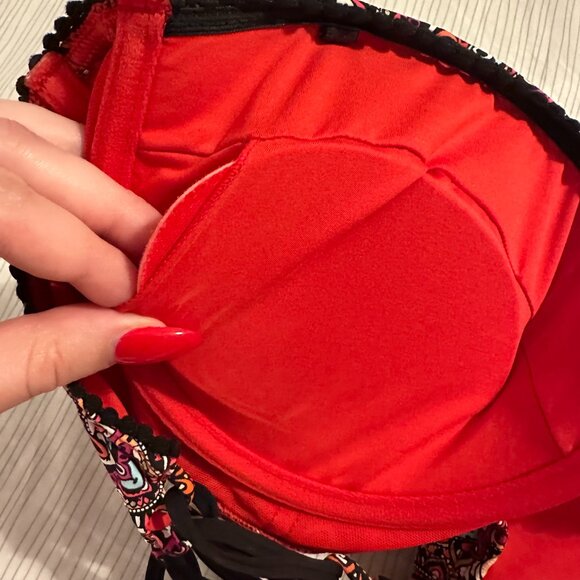 La Vie en Rose Bikini Top with Removable Strap and Push up Pads  (XL) - Picture 4 of 8